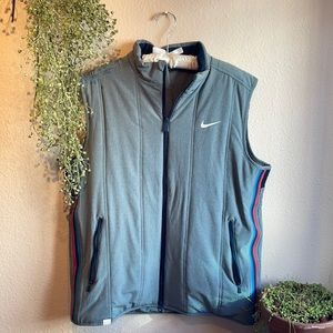 Nike golf vest